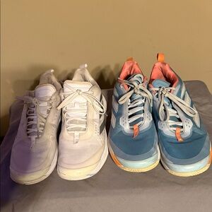 2 Pair Adidas Avacourt Tennis Shoes🎾